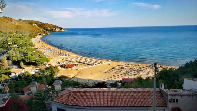 Spiaggia e Panorama del tour del vino dell'antica Roma a Sperlonga